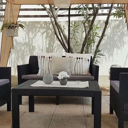 Beautiful 3min From Beach Apartment *